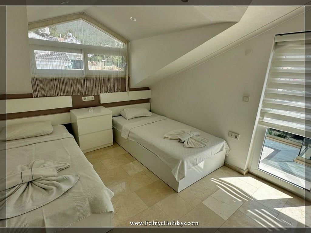 A06-ANGEL BABADA VILLAS ( 8-PAX)