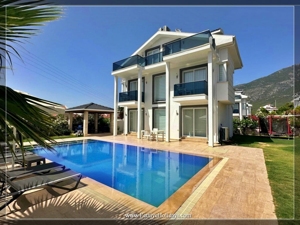 A06-ANGEL BABADA VILLAS ( 8-PAX)