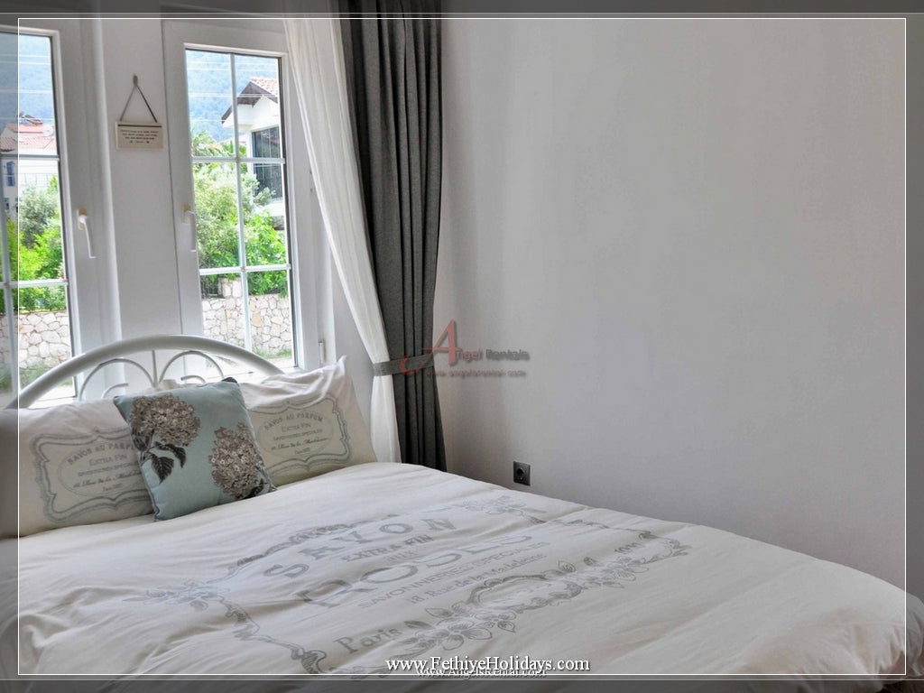 A11-ANGEL LONDO VILLAS (6-PAX)