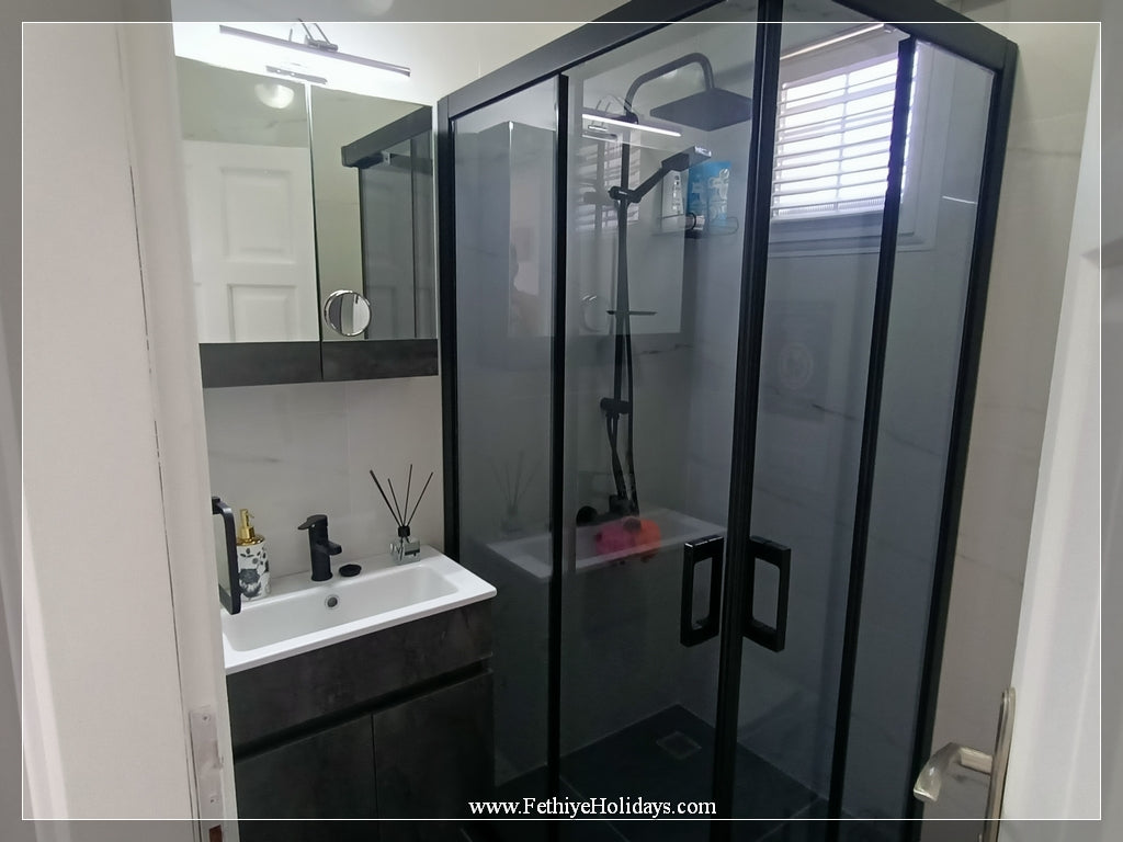 A12-ANGEL OZAL B7 APARTMENT (2 PAX)
