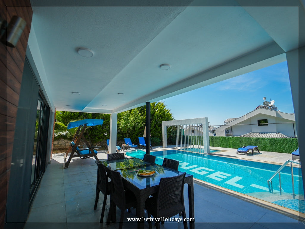 A01-ANGEL PB VILLAS (10 PAX)