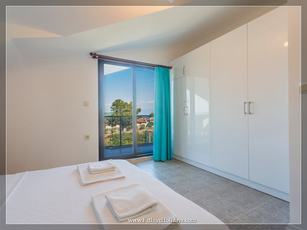A02-ANGEL PE VILLAS (8 PAX)