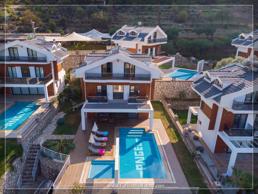 A02-ANGEL PE VILLAS (8 PAX)