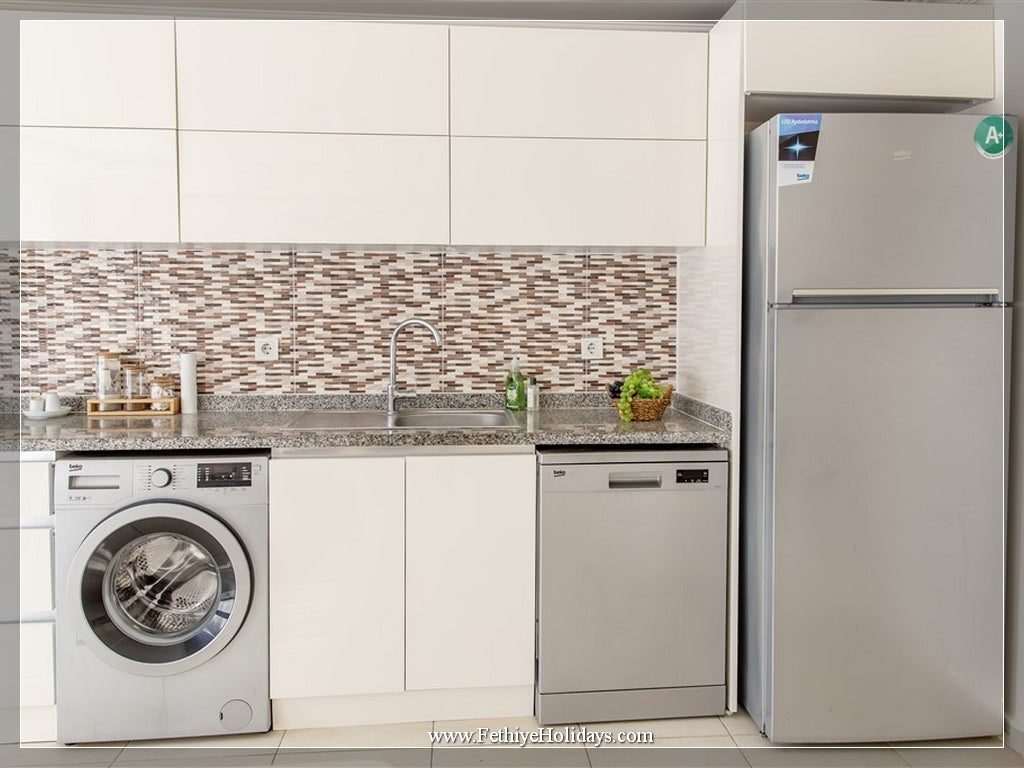 A04-ANGEL RESIDENCE C1 APARTMENT (4 PAX)
