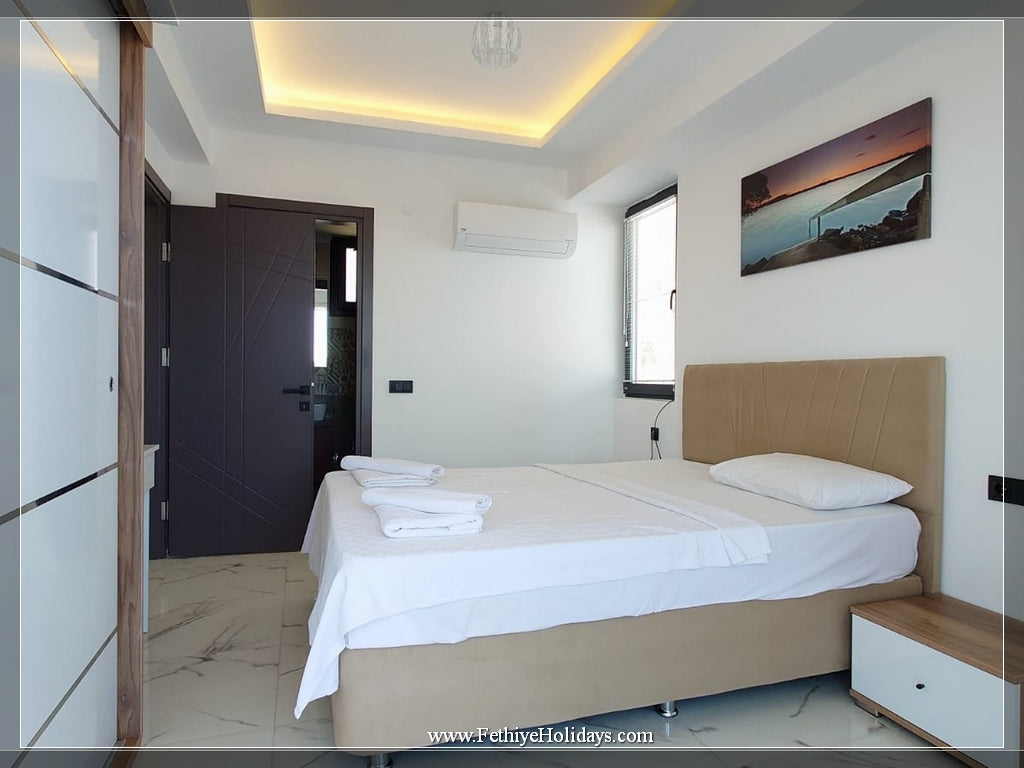 A16-ANGEL RUKE VILLAS ( 8-PAX)