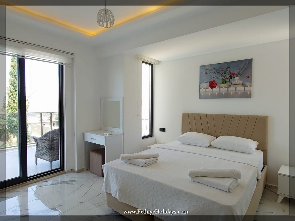 A16-ANGEL RUKE VILLAS ( 8-PAX)