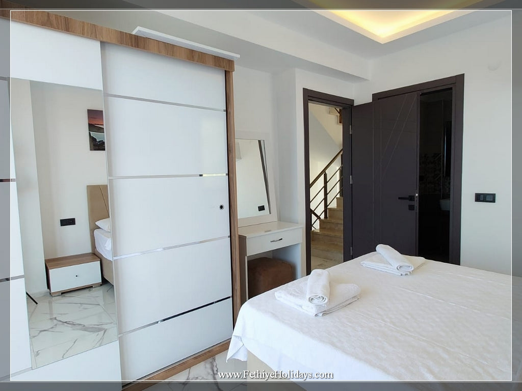 A16-ANGEL RUKE VILLAS ( 8-PAX)