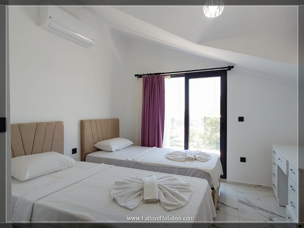 A16-ANGEL RUKE VILLAS ( 8-PAX)