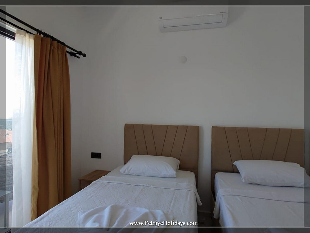 A16-ANGEL RUKE VILLAS ( 8-PAX)