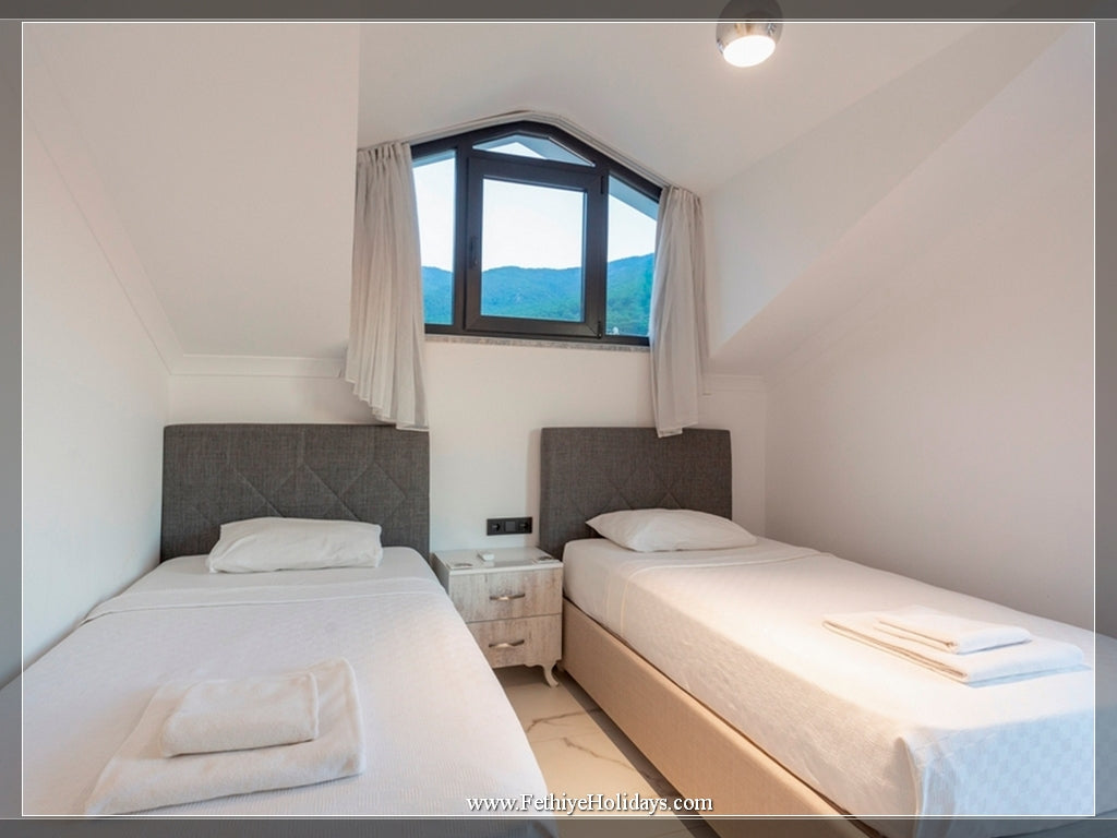 A14-ANGEL SHER BELLA VILLAS (8-PAX)