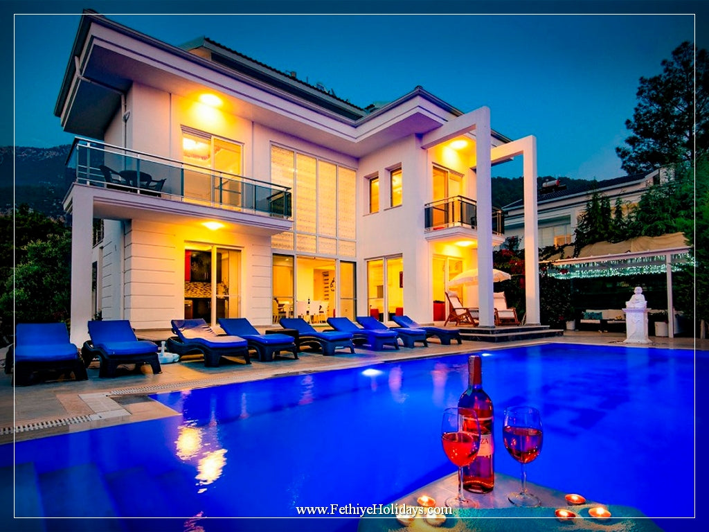 A19- ANGEL UNIQ C VILLAS (8-PAX)