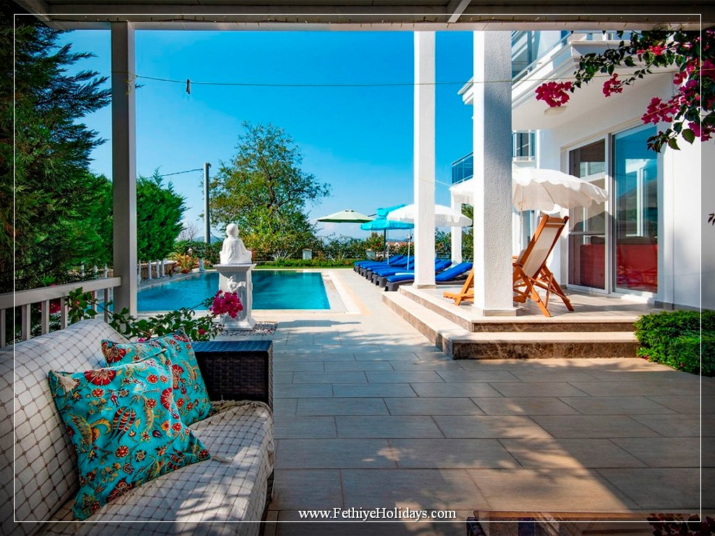 A19- ANGEL UNIQ C VILLAS (8-PAX)